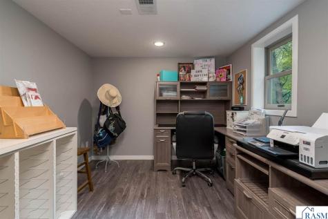 373 Carol Court North Mankato MN 56003