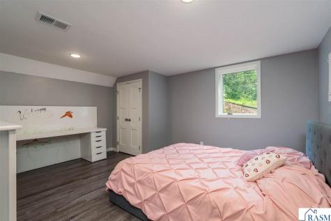 373 Carol Court North Mankato MN 56003