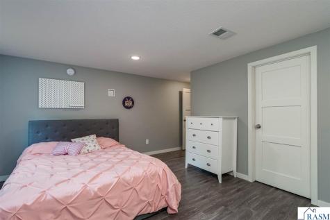 373 Carol Court North Mankato MN 56003