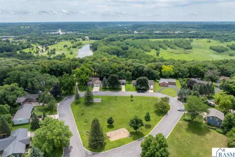 373 Carol Court North Mankato MN 56003