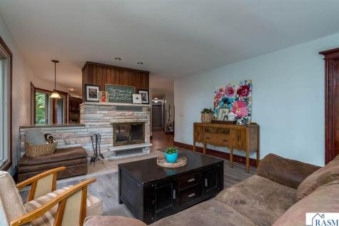 373 Carol Court North Mankato MN 56003