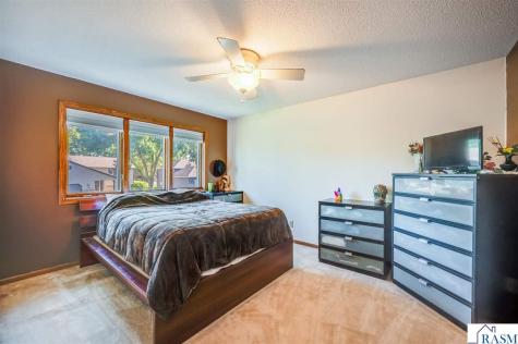 1735 N Orchid Drive North Mankato MN 56001