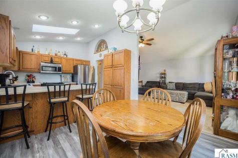 1735 N Orchid Drive North Mankato MN 56001