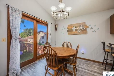 1735 N Orchid Drive North Mankato MN 56001