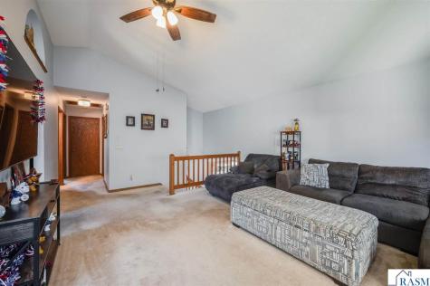1735 N Orchid Drive North Mankato MN 56001