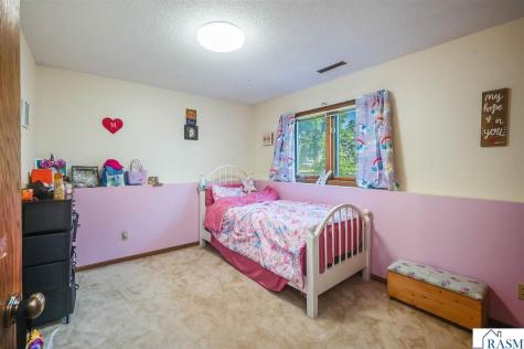 1735 N Orchid Drive North Mankato MN 56001