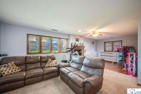 1735 N Orchid Drive North Mankato MN 56001