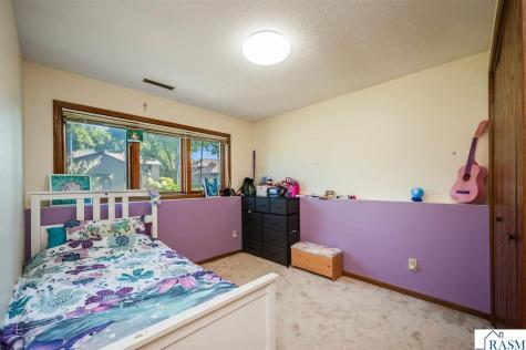 1735 N Orchid Drive North Mankato MN 56001