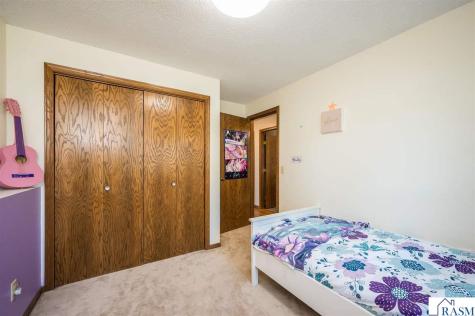 1735 N Orchid Drive North Mankato MN 56001