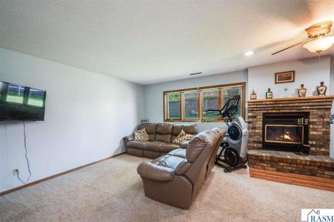 1735 N Orchid Drive North Mankato MN 56001
