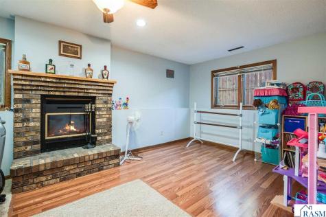 1735 N Orchid Drive North Mankato MN 56001