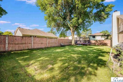 1735 N Orchid Drive North Mankato MN 56001