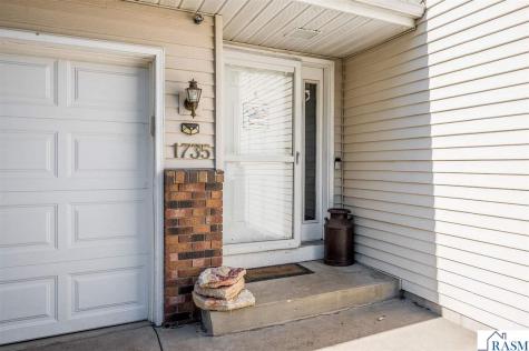 1735 N Orchid Drive North Mankato MN 56001