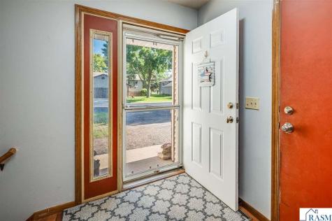1735 N Orchid Drive North Mankato MN 56001