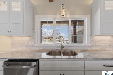 220 Laclaire Street Lake Crystal MN 56055