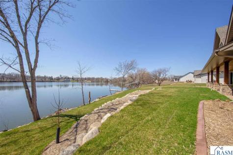 220 Laclaire Street Lake Crystal MN 56055