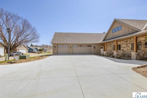 220 Laclaire Street Lake Crystal MN 56055