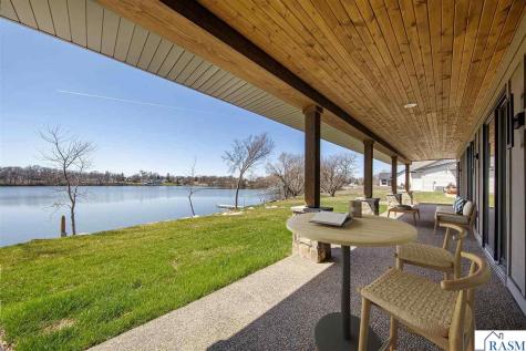 220 Laclaire Street Lake Crystal MN 56055