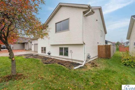 109 Quinion Drive Mankato MN 56001