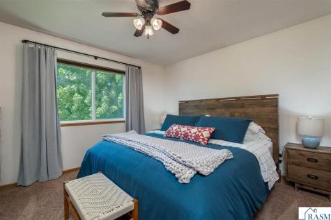 1132 Heron Drive Mankato MN 56001