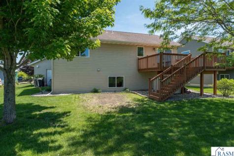 1132 Heron Drive Mankato MN 56001