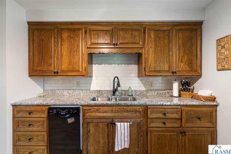 115 Catalina Drive Mankato MN 56001