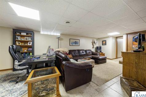 115 Catalina Drive Mankato MN 56001