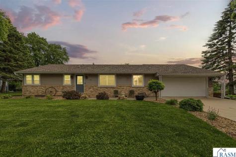 115 Catalina Drive Mankato MN 56001