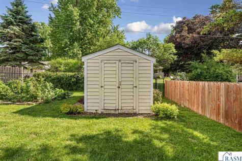 115 Catalina Drive Mankato MN 56001
