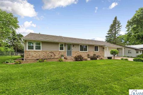 115 Catalina Drive Mankato MN 56001