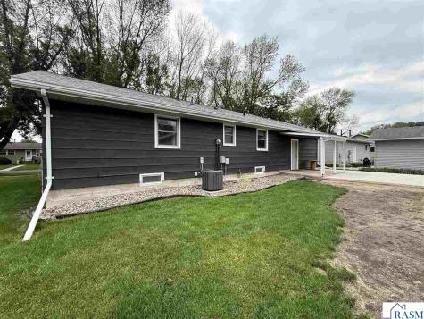520 3rd Avenue NE Sleepy Eye MN 56085