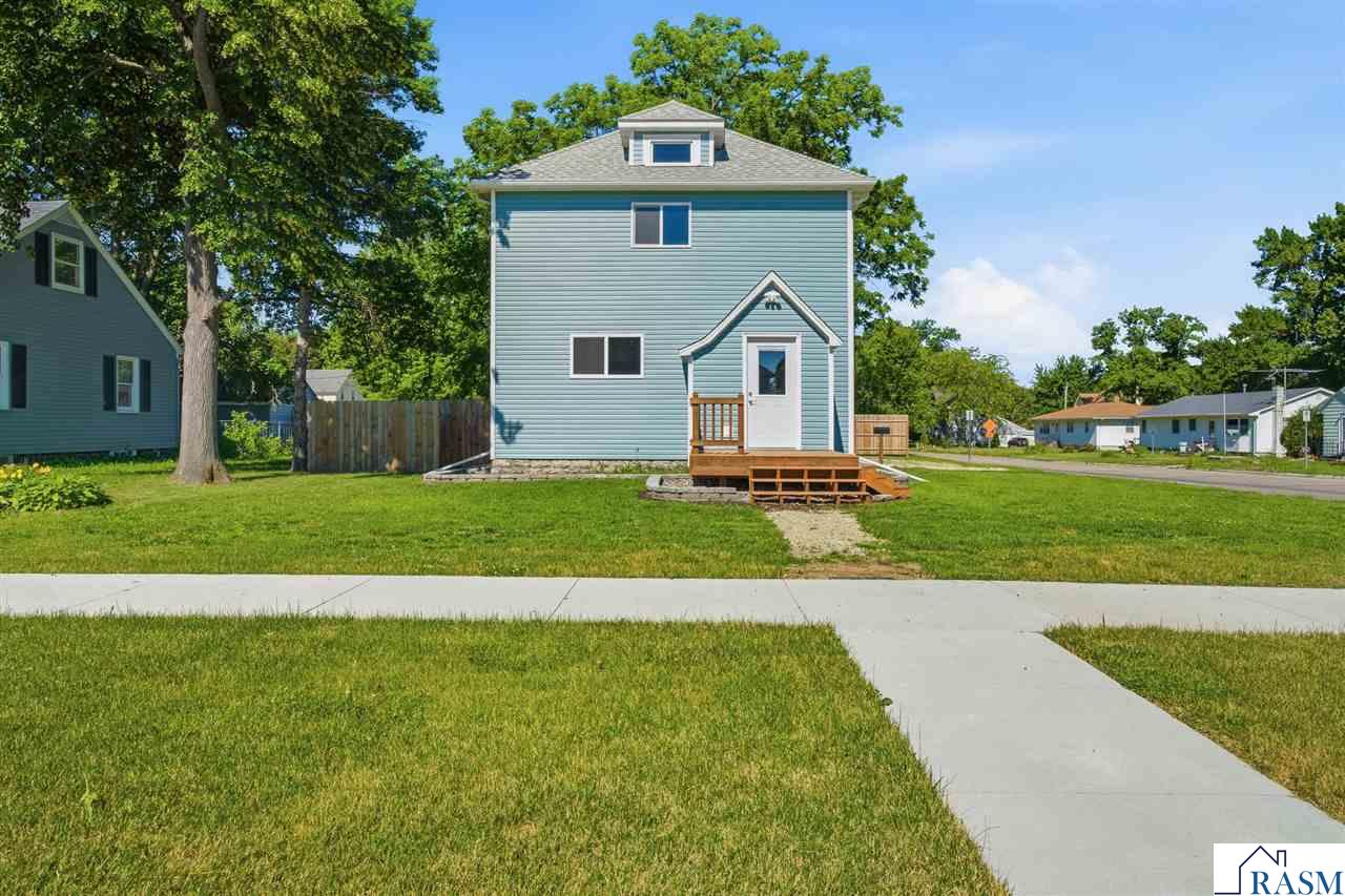 90 NW 5th Avenue Wells MN 56097