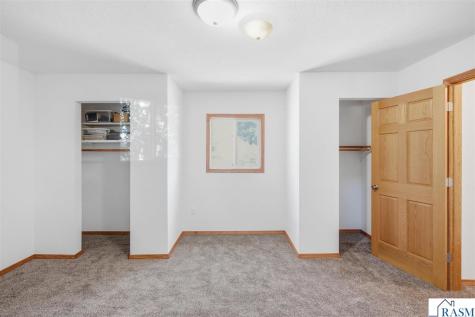 90 NW 5th Avenue Wells MN 56097