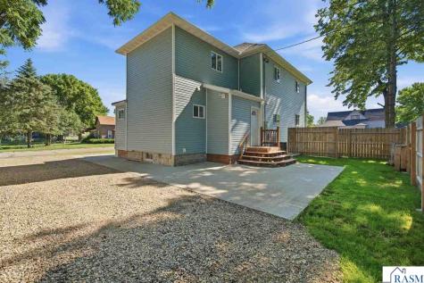 90 NW 5th Avenue Wells MN 56097