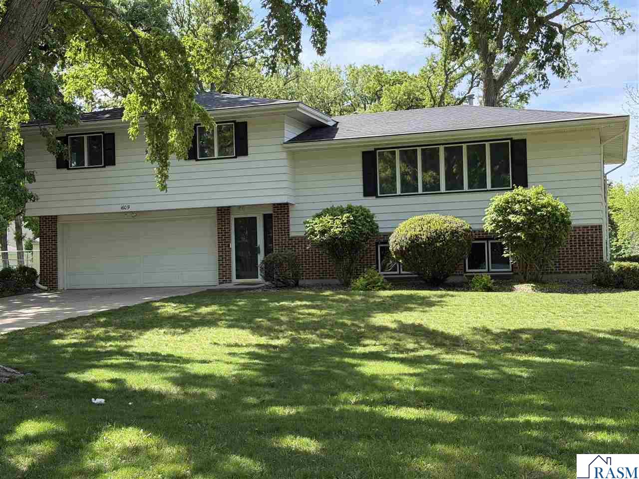 1609 Gateway Drive Albert Lea MN 56007