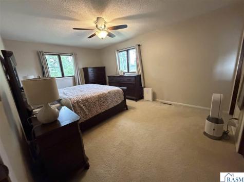 1609 Gateway Drive Albert Lea MN 56007
