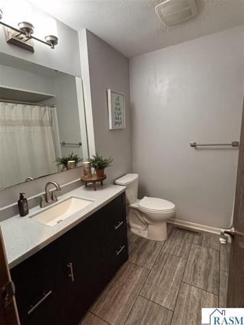 1609 Gateway Drive Albert Lea MN 56007