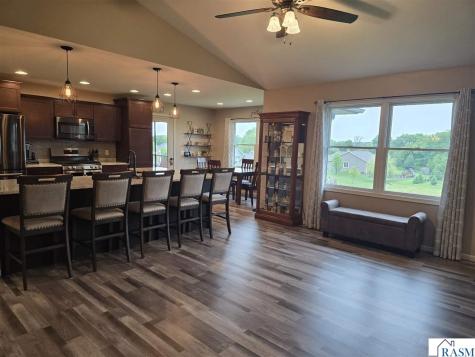 2407 Dacotah Drive New Ulm MN 56073
