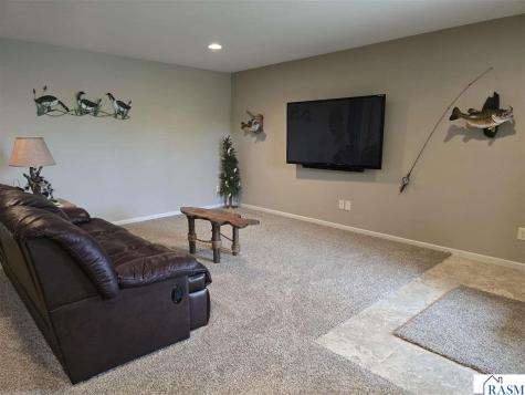 2407 Dacotah Drive New Ulm MN 56073