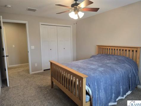 2407 Dacotah Drive New Ulm MN 56073