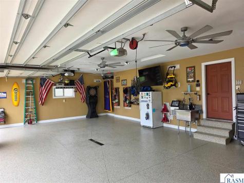 2407 Dacotah Drive New Ulm MN 56073