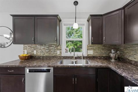 100 Peridot Court Mankato MN 56001