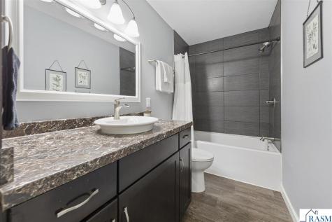 100 Peridot Court Mankato MN 56001
