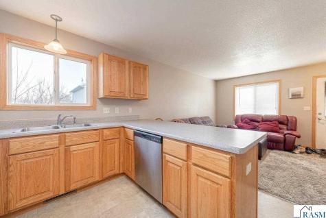 152 Savannah Court Mankato MN 56001