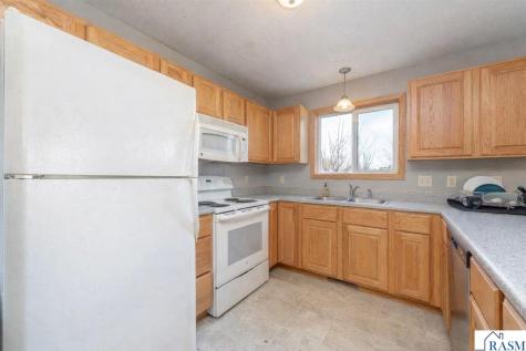 152 Savannah Court Mankato MN 56001