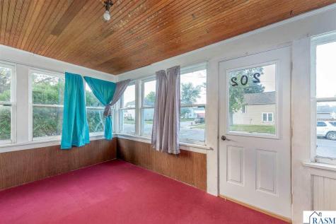 202 E Watonwan Street Lake Crystal MN 56055