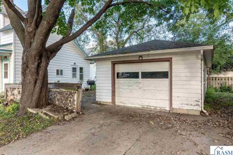 202 E Watonwan Street Lake Crystal MN 56055
