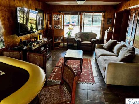 809 W Traverse Road St. Peter MN 56082