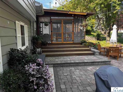 809 W Traverse Road St. Peter MN 56082