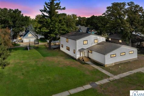 218 W 6th Street Blue Earth MN 56013